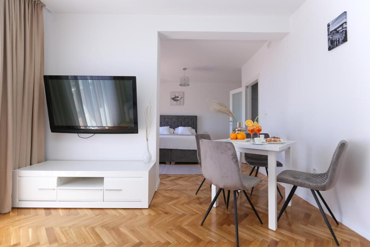 Apartmani Guto Podstrana Extérieur photo