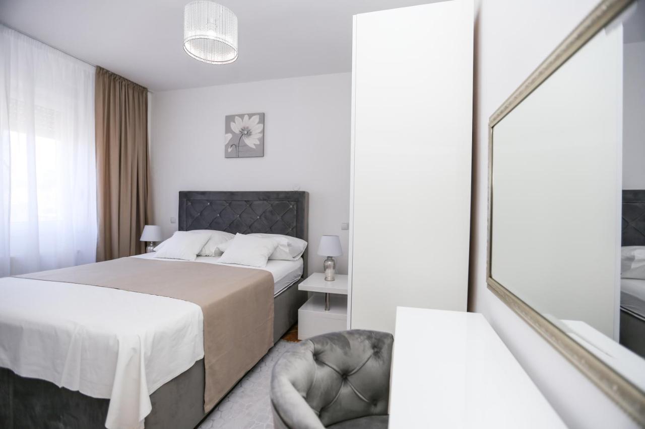 Apartmani Guto Podstrana Extérieur photo