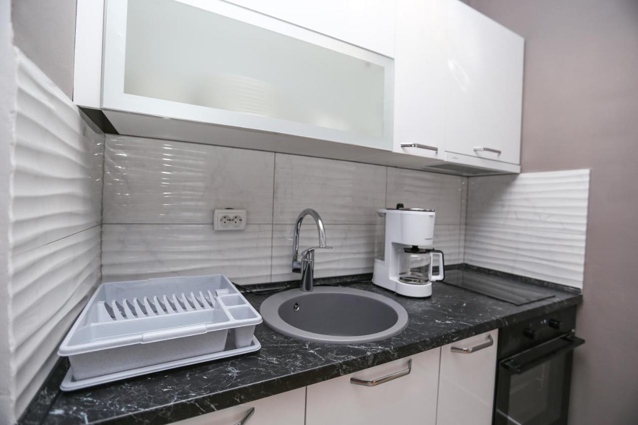 Apartmani Guto Podstrana Extérieur photo
